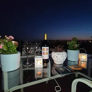 Appartamento La Casa Sui Tetti, Aeroporto di Catania Fontana Rossa